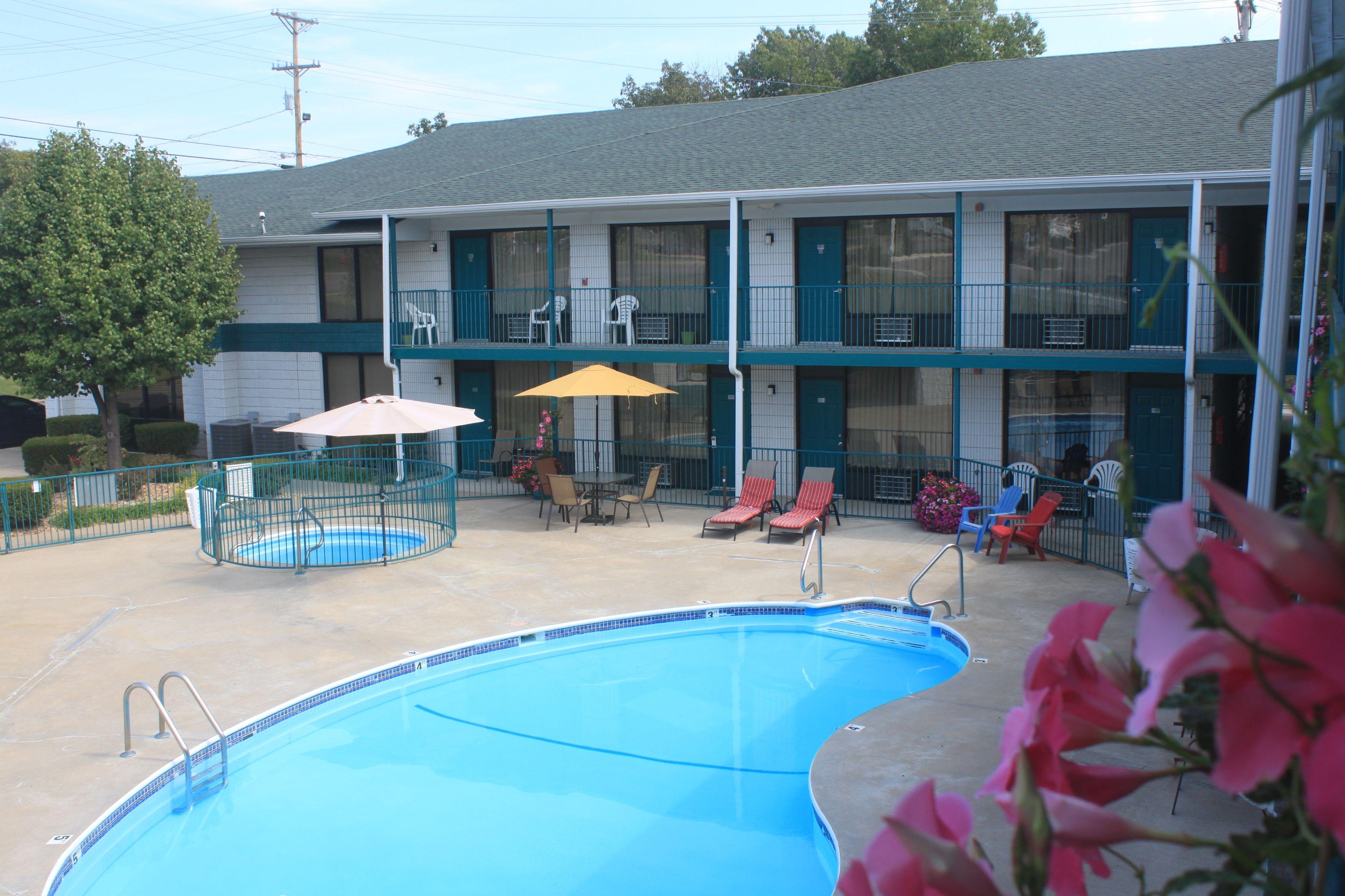 Couples Hotels in the USA: 7 Properties Worth Booking